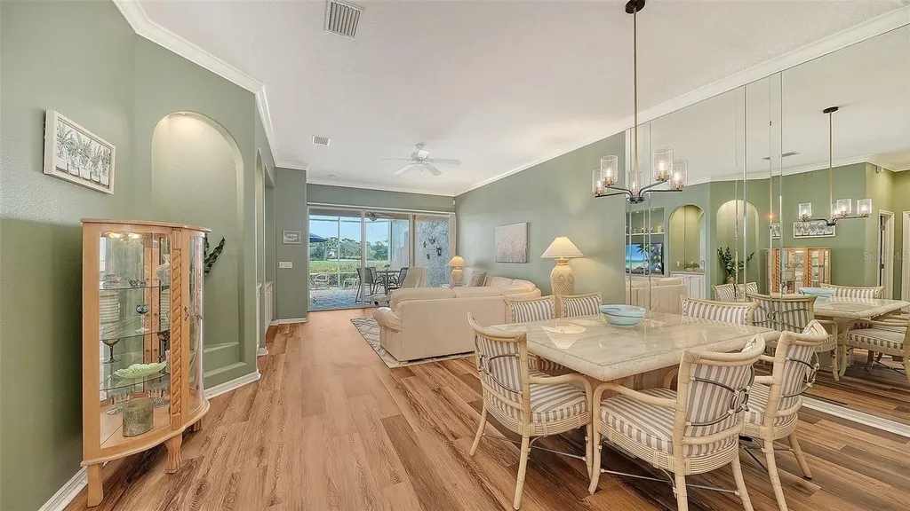 9447 Forest Hills Circle Sarasota FL 34238