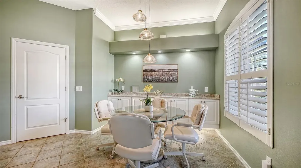 9447 Forest Hills Circle Sarasota FL 34238