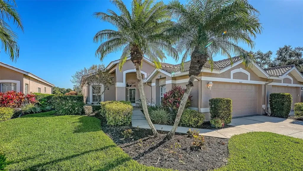 9447 Forest Hills Circle Sarasota FL 34238