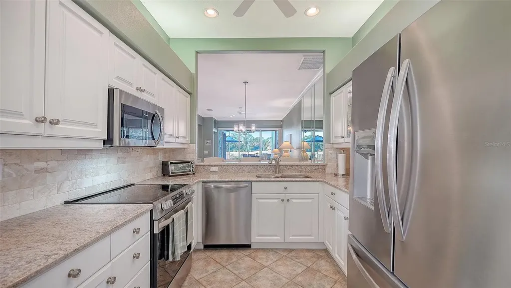 9447 Forest Hills Circle Sarasota FL 34238