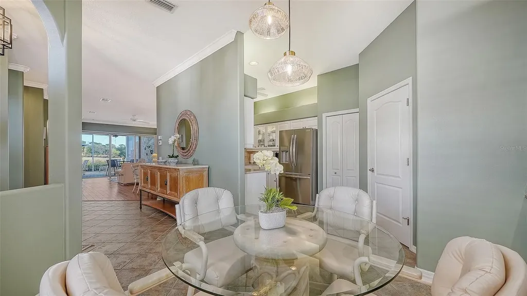 9447 Forest Hills Circle Sarasota FL 34238