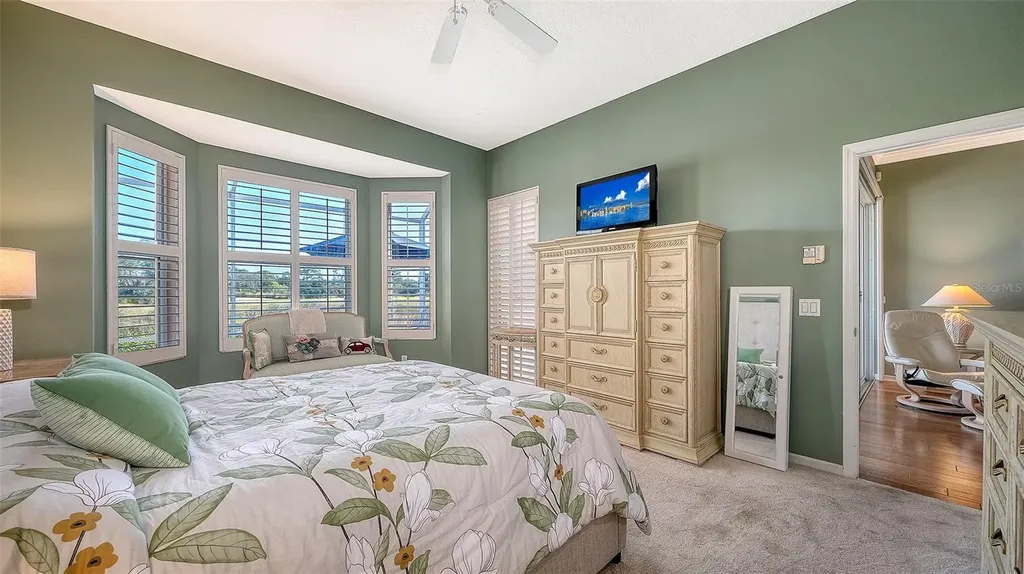 9447 Forest Hills Circle Sarasota FL 34238