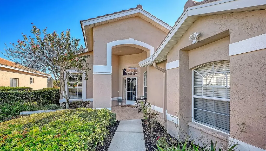 9447 Forest Hills Circle Sarasota FL 34238