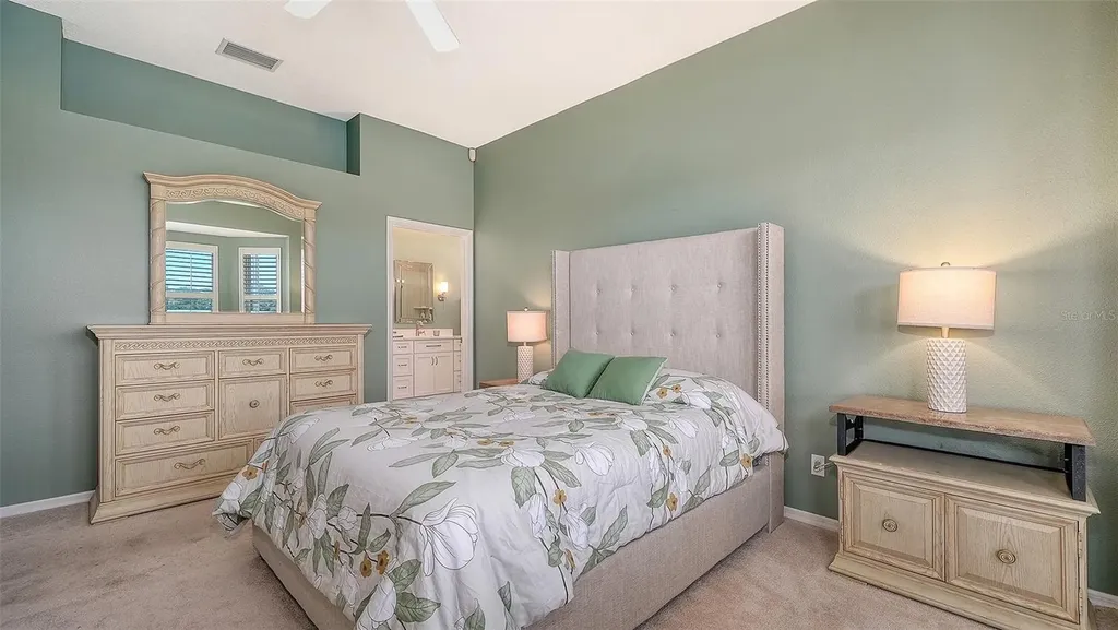 9447 Forest Hills Circle Sarasota FL 34238
