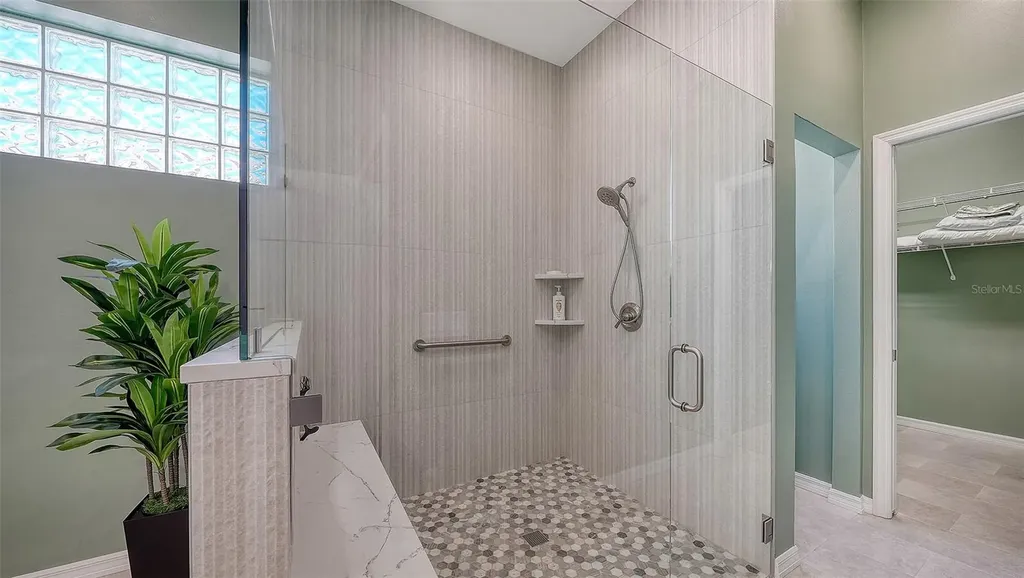 9447 Forest Hills Circle Sarasota FL 34238