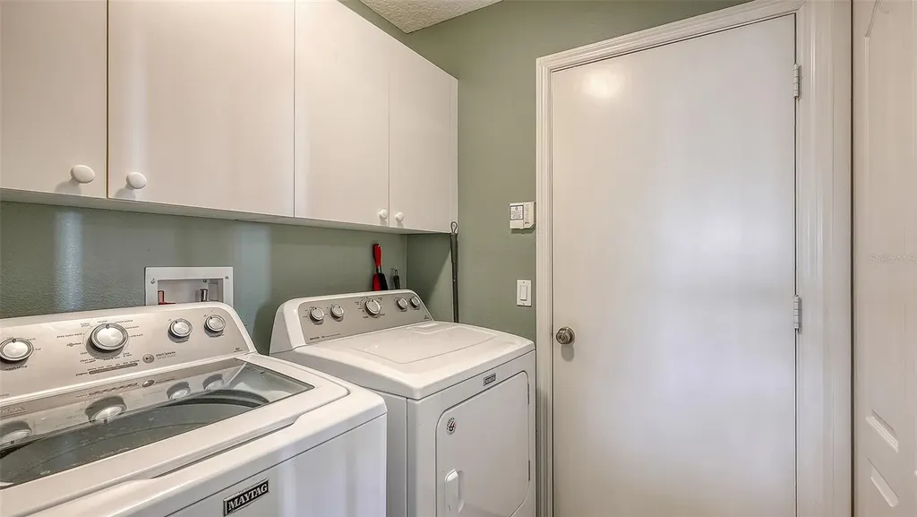 9447 Forest Hills Circle Sarasota FL 34238