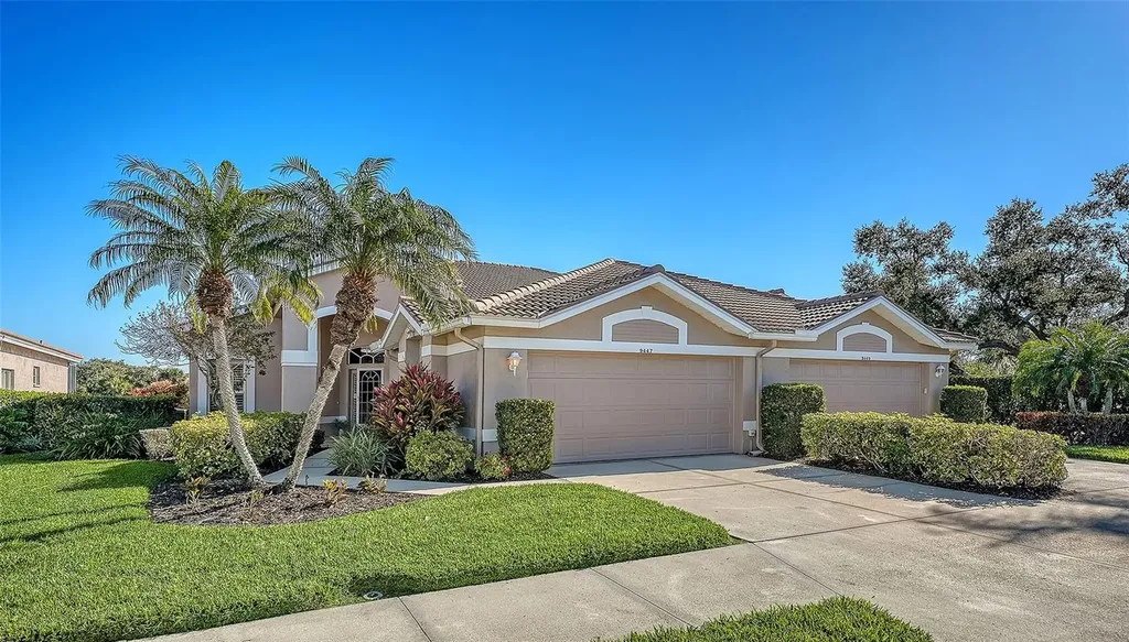 9447 Forest Hills Circle Sarasota FL 34238