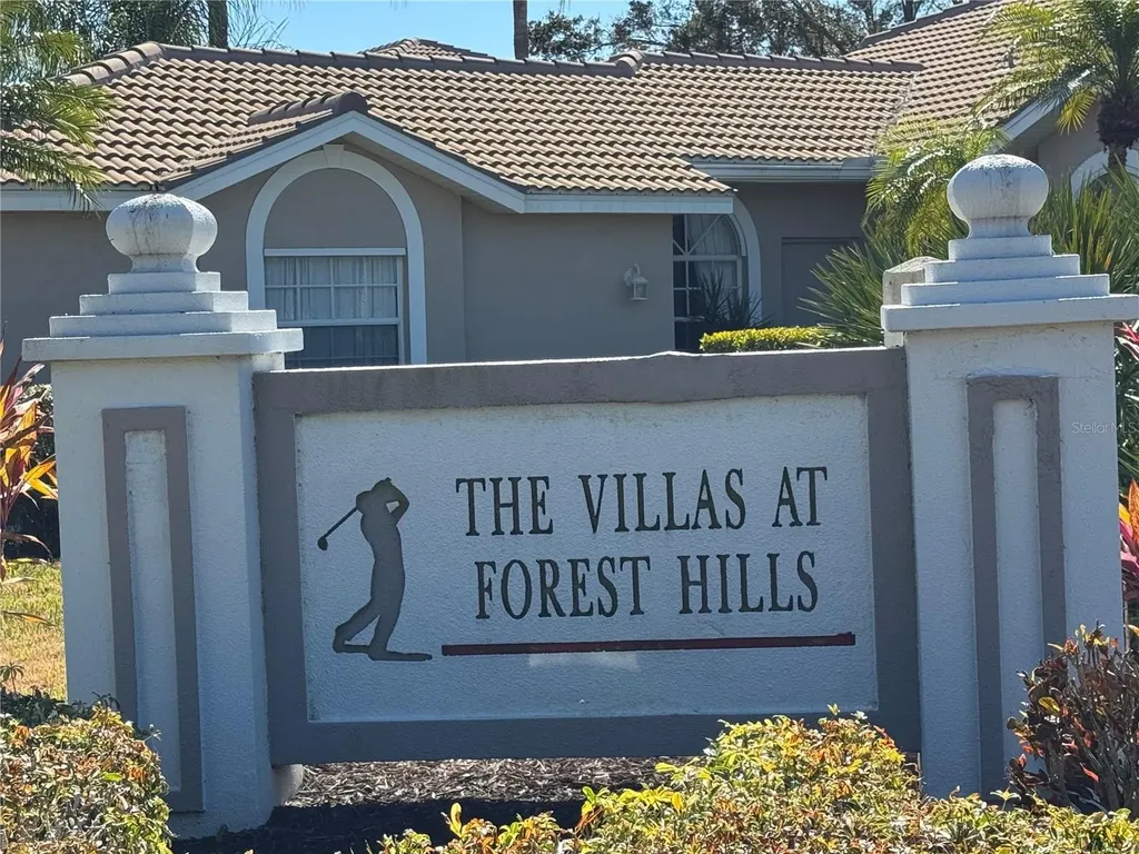 9447 Forest Hills Circle Sarasota FL 34238