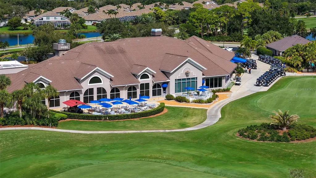 9447 Forest Hills Circle Sarasota FL 34238