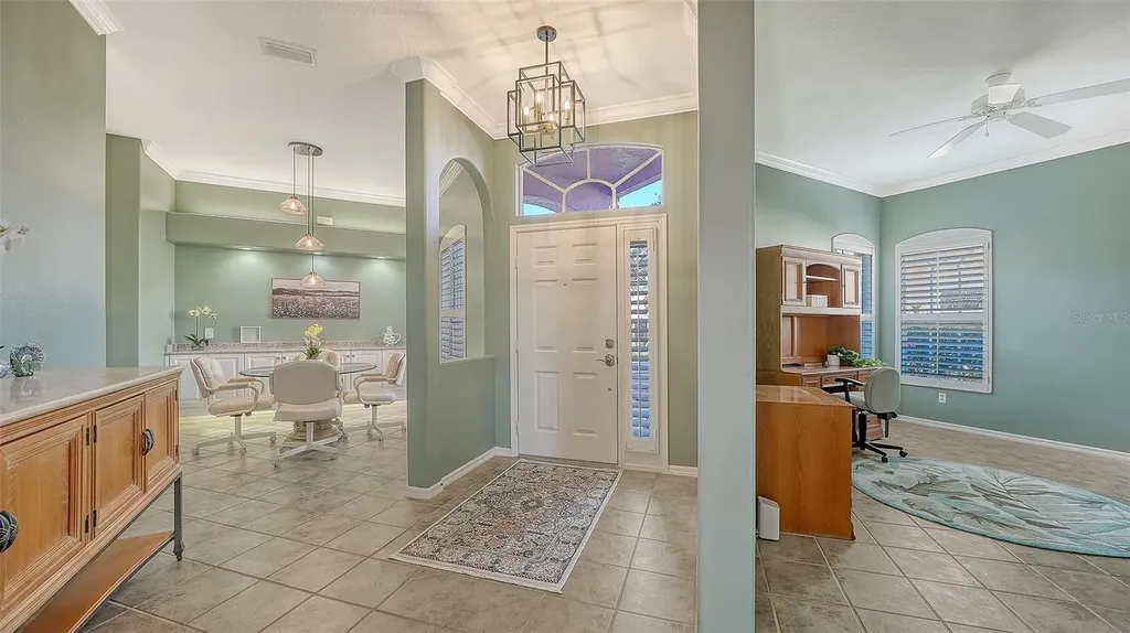 9447 Forest Hills Circle Sarasota FL 34238