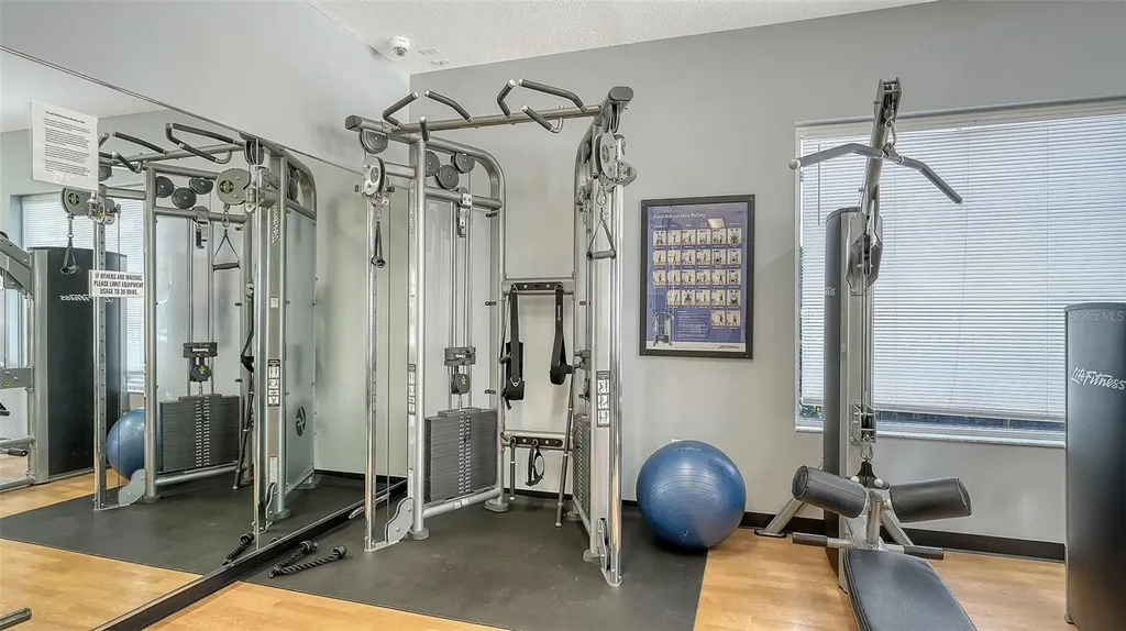 9447 Forest Hills Circle Sarasota FL 34238