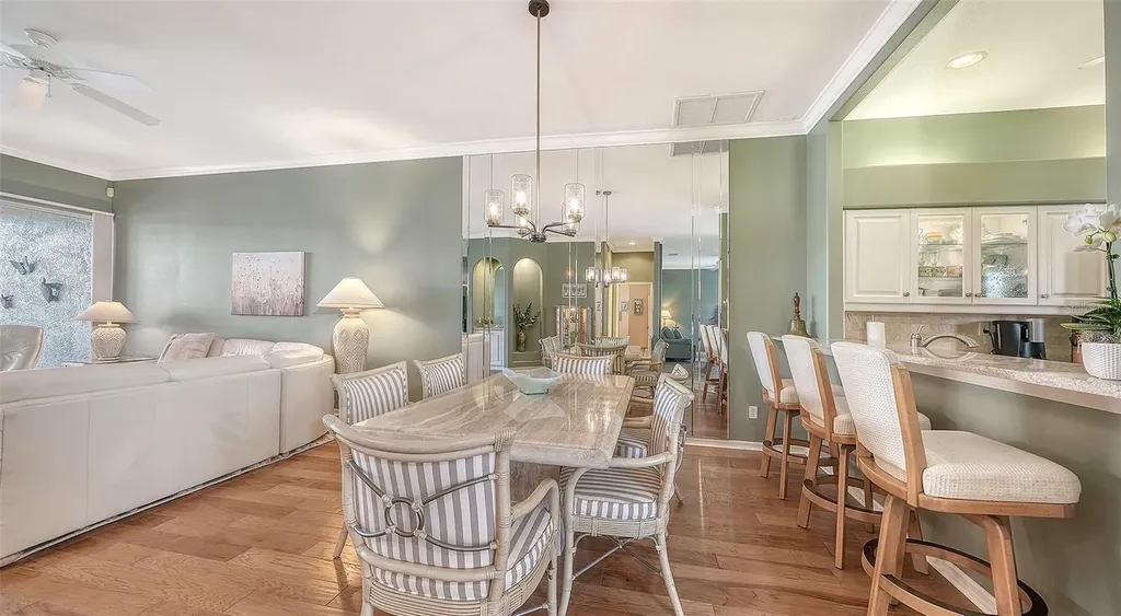 9447 Forest Hills Circle Sarasota FL 34238