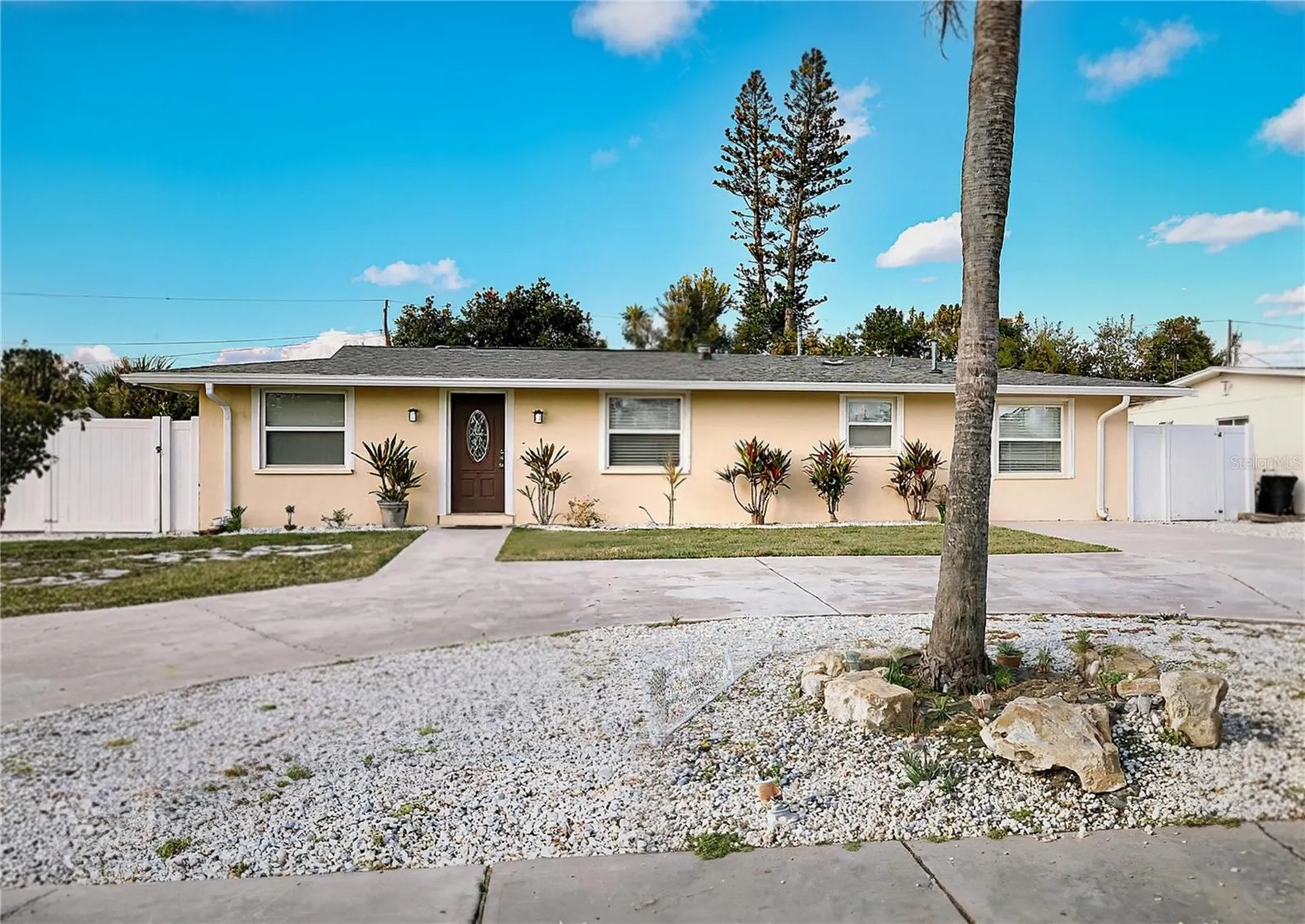 5312 39th Avenue W Bradenton FL 34209