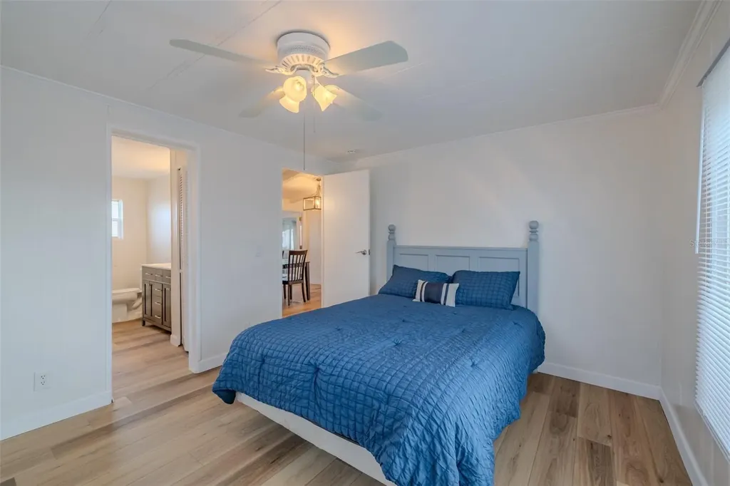 143 E Saint Annes Circle Apollo Beach FL 33572