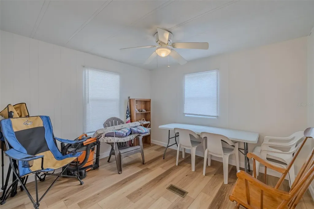 143 E Saint Annes Circle Apollo Beach FL 33572
