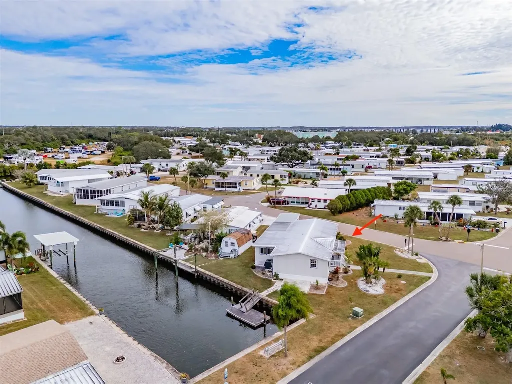 143 E Saint Annes Circle Apollo Beach FL 33572