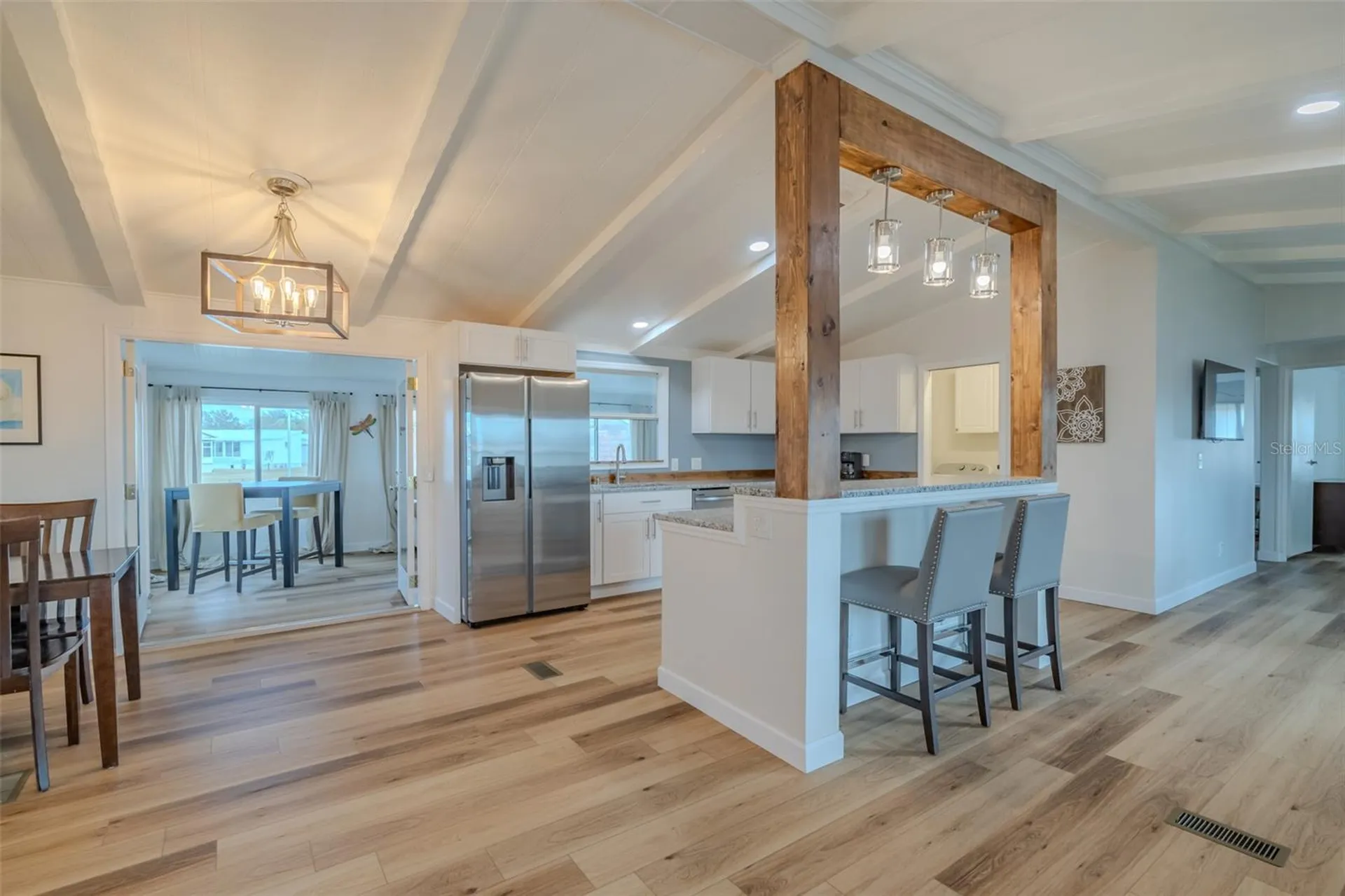 143 E Saint Annes Circle Apollo Beach FL 33572