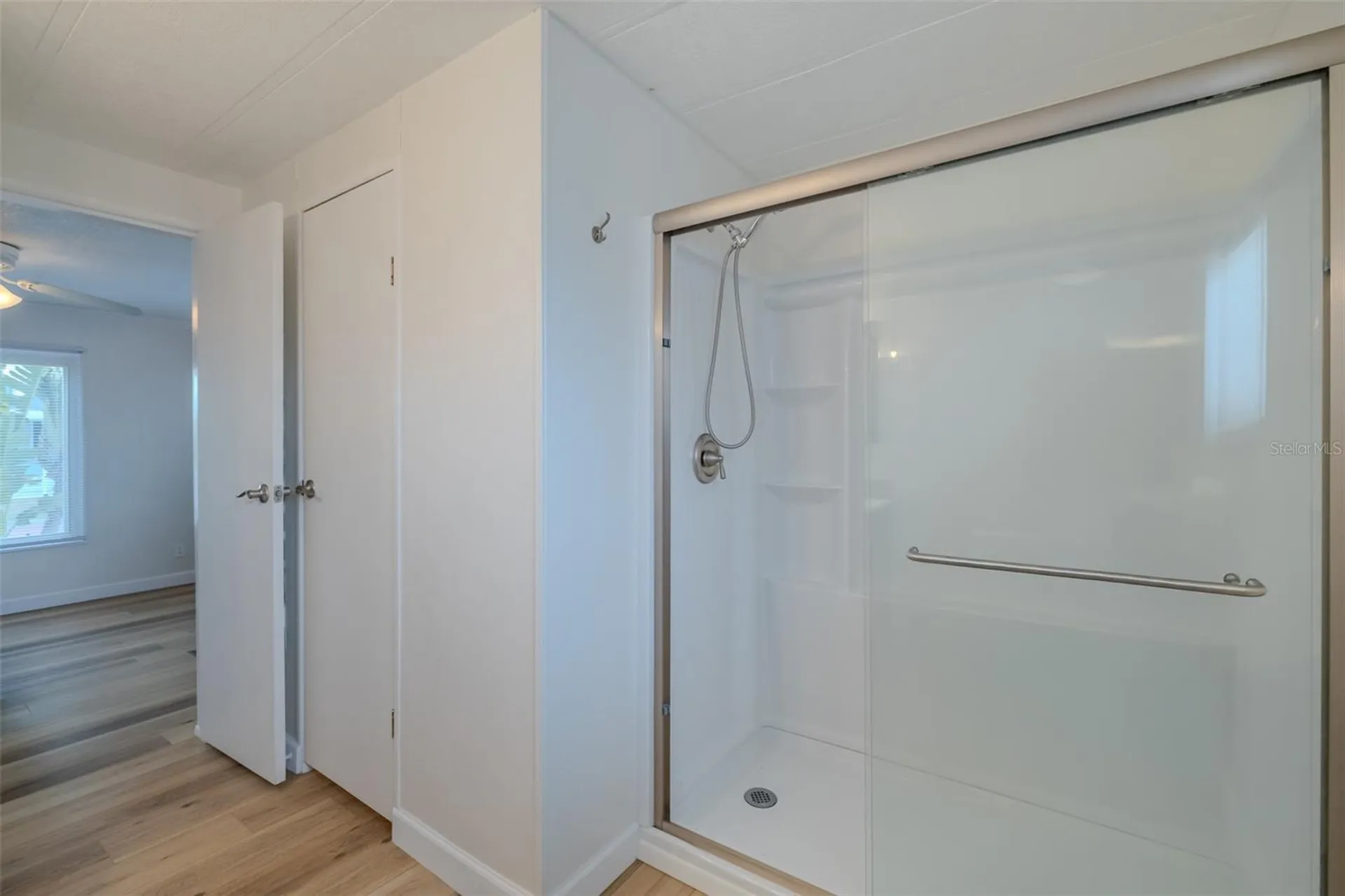 143 E Saint Annes Circle Apollo Beach FL 33572