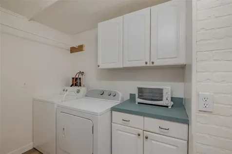 143 E Saint Annes Circle Apollo Beach FL 33572