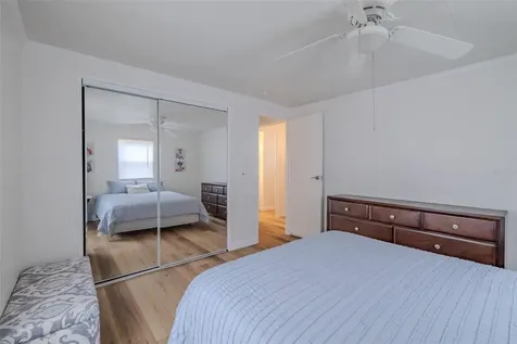 143 E Saint Annes Circle Apollo Beach FL 33572