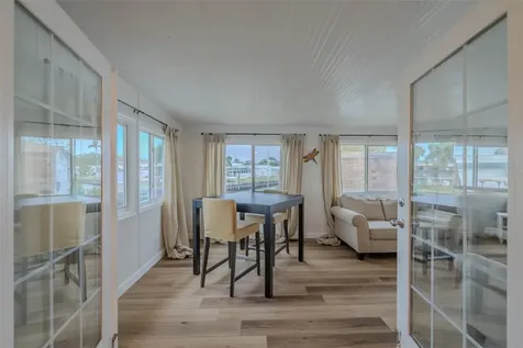 143 E Saint Annes Circle Apollo Beach FL 33572