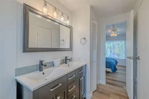 143 E Saint Annes Circle Apollo Beach FL 33572