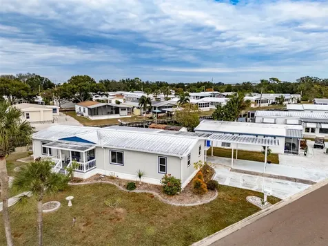 143 E Saint Annes Circle Apollo Beach FL 33572