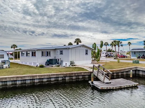 143 E Saint Annes Circle Apollo Beach FL 33572
