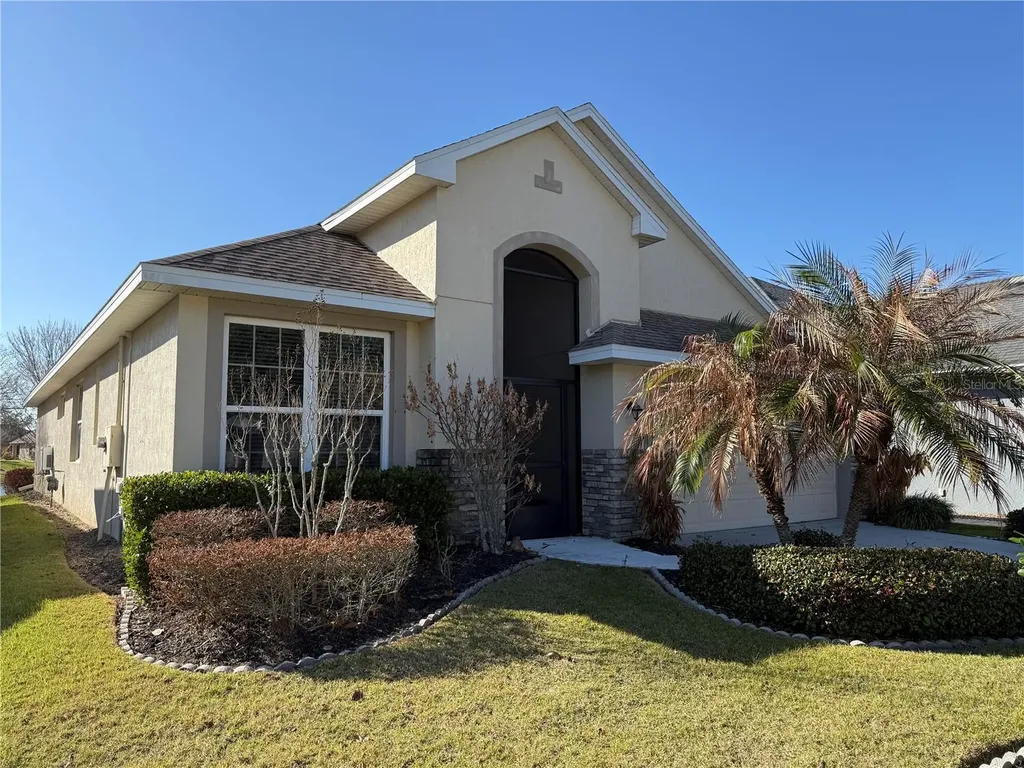 8301 Bridgeport Bay Circle Mount Dora FL 32757