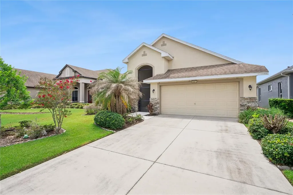 8301 Bridgeport Bay Circle Mount Dora FL 32757