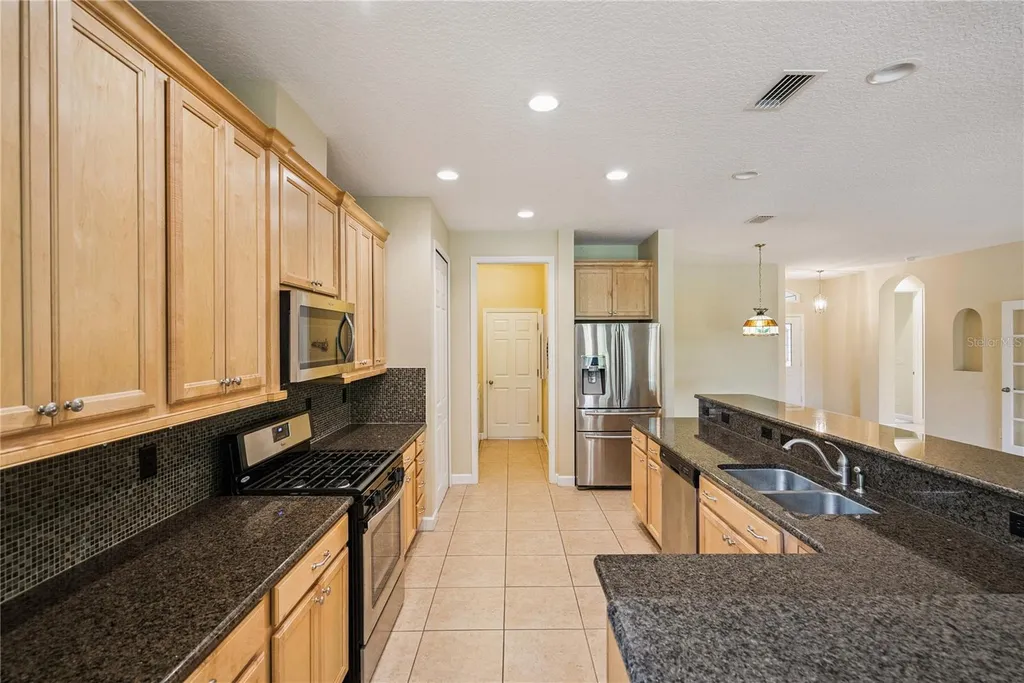 8301 Bridgeport Bay Circle Mount Dora FL 32757