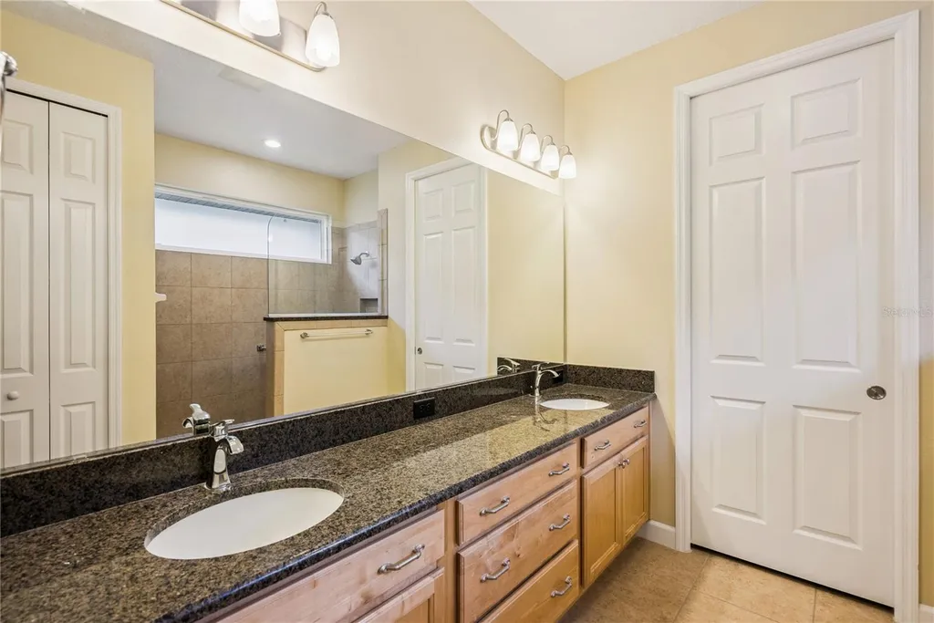 8301 Bridgeport Bay Circle Mount Dora FL 32757
