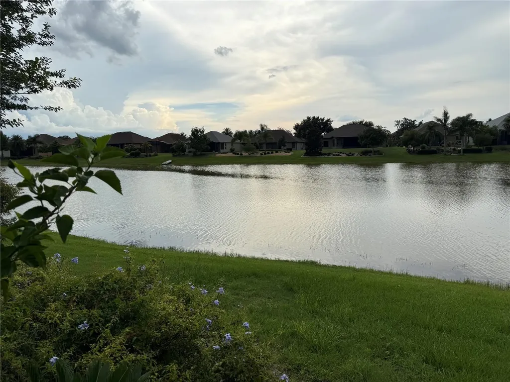 8301 Bridgeport Bay Circle Mount Dora FL 32757