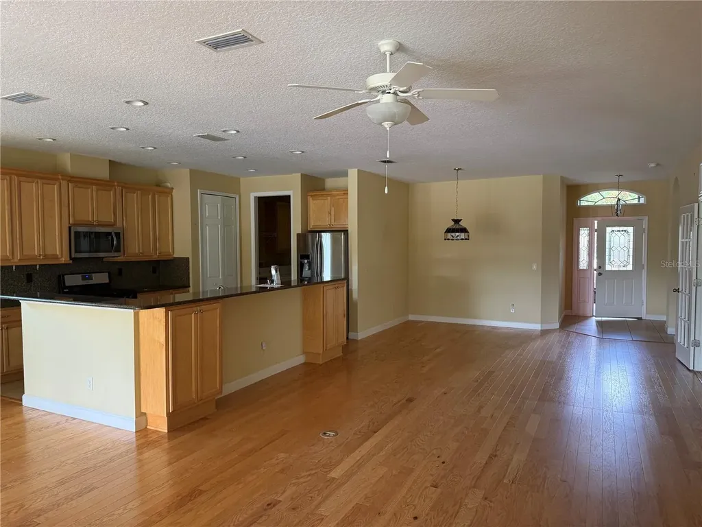 8301 Bridgeport Bay Circle Mount Dora FL 32757
