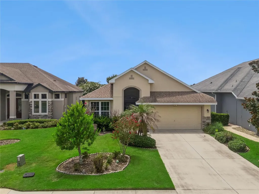 8301 Bridgeport Bay Circle Mount Dora FL 32757