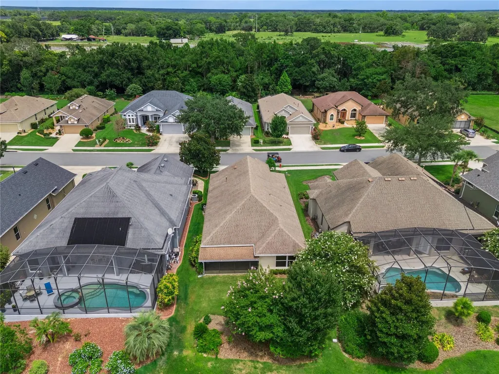 8301 Bridgeport Bay Circle Mount Dora FL 32757