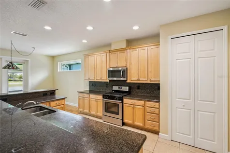8301 Bridgeport Bay Circle Mount Dora FL 32757