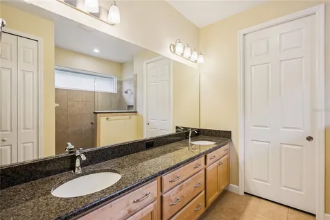 8301 Bridgeport Bay Circle Mount Dora FL 32757