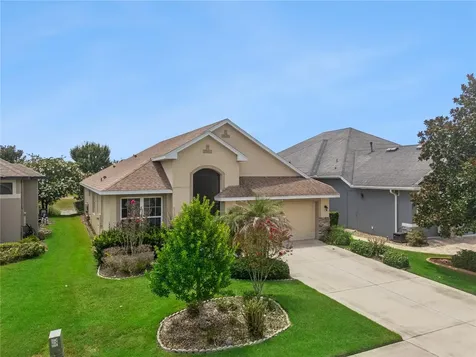 8301 Bridgeport Bay Circle Mount Dora FL 32757