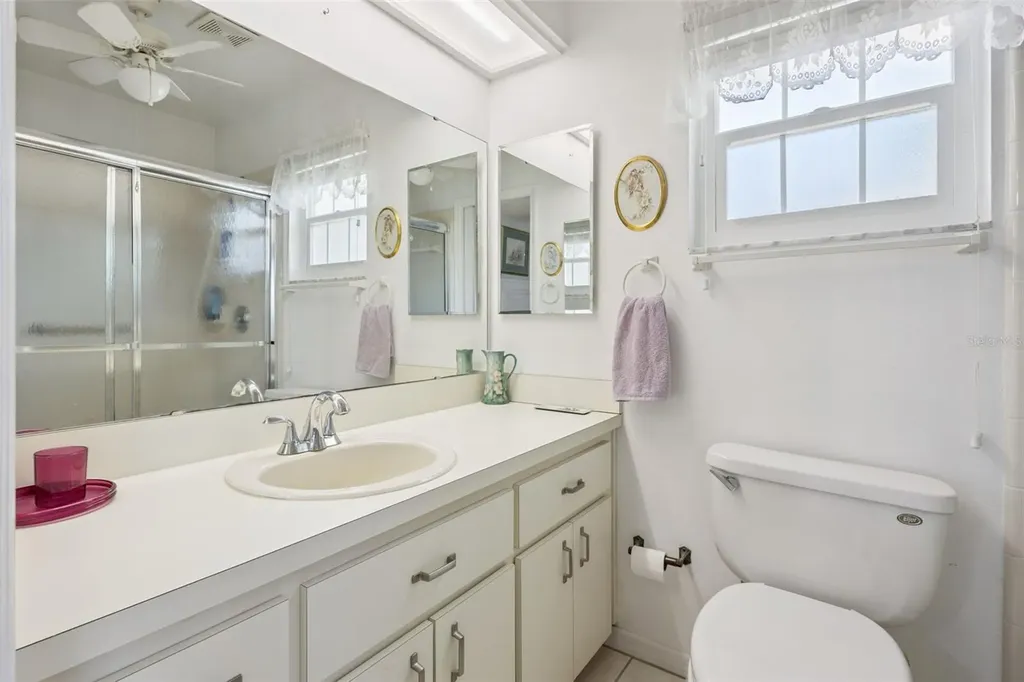 26927 Forest Hills Street Leesburg FL 34748