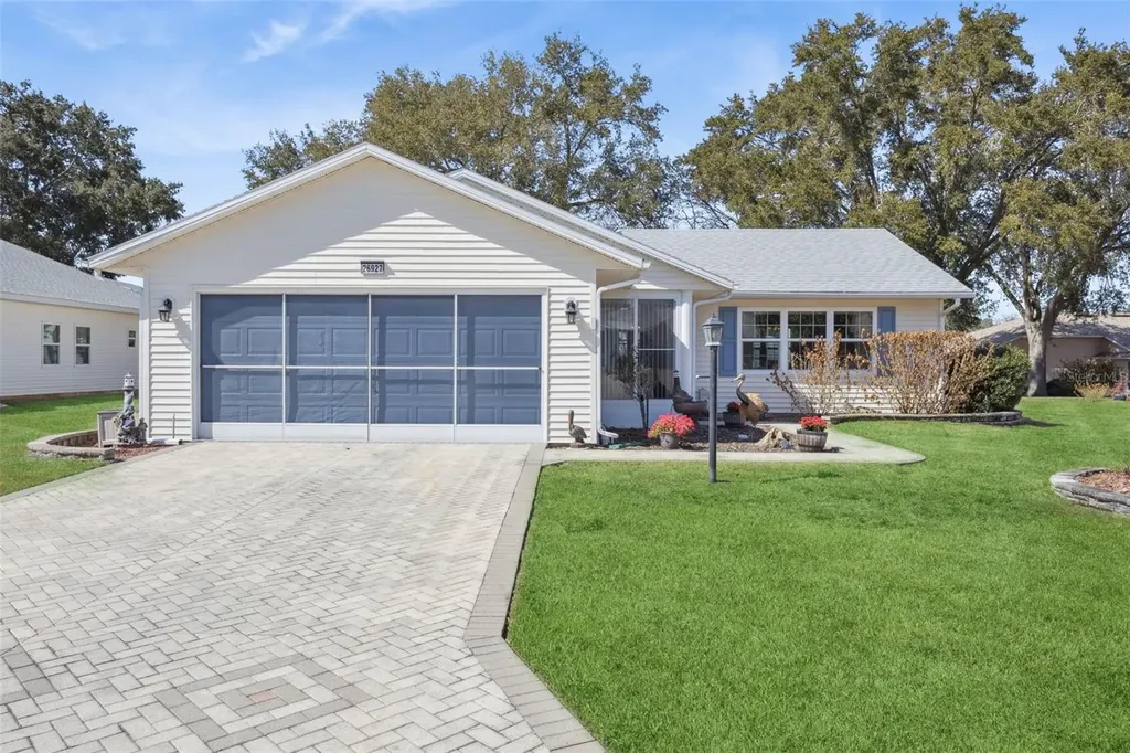 26927 Forest Hills Street Leesburg FL 34748