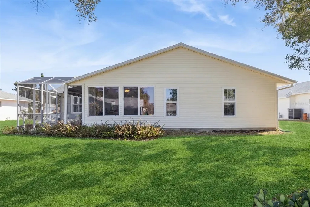 26927 Forest Hills Street Leesburg FL 34748
