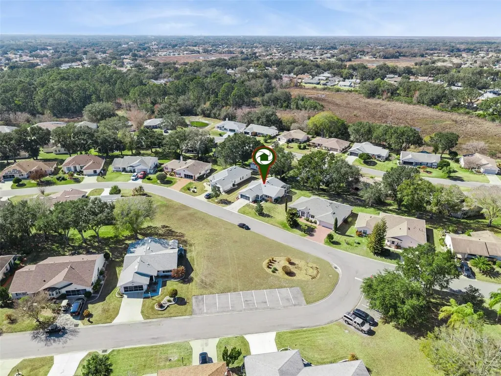 26927 Forest Hills Street Leesburg FL 34748
