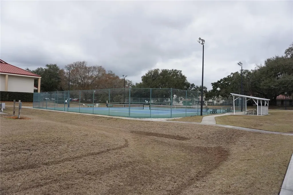 26927 Forest Hills Street Leesburg FL 34748