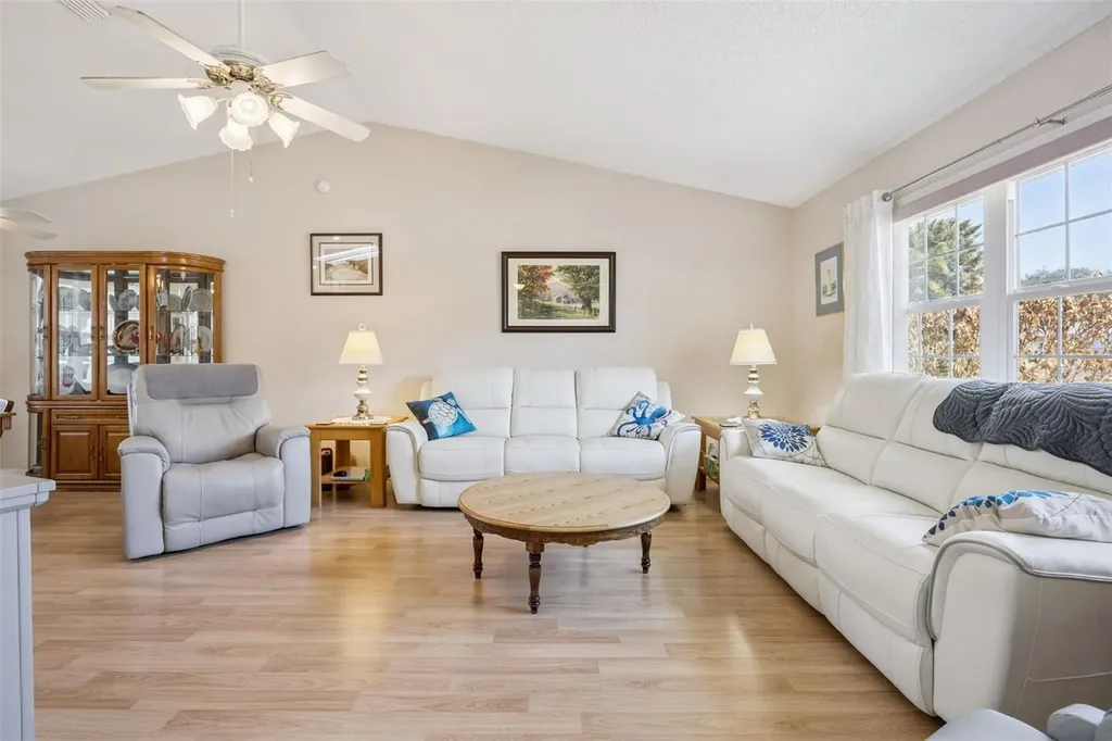 26927 Forest Hills Street Leesburg FL 34748
