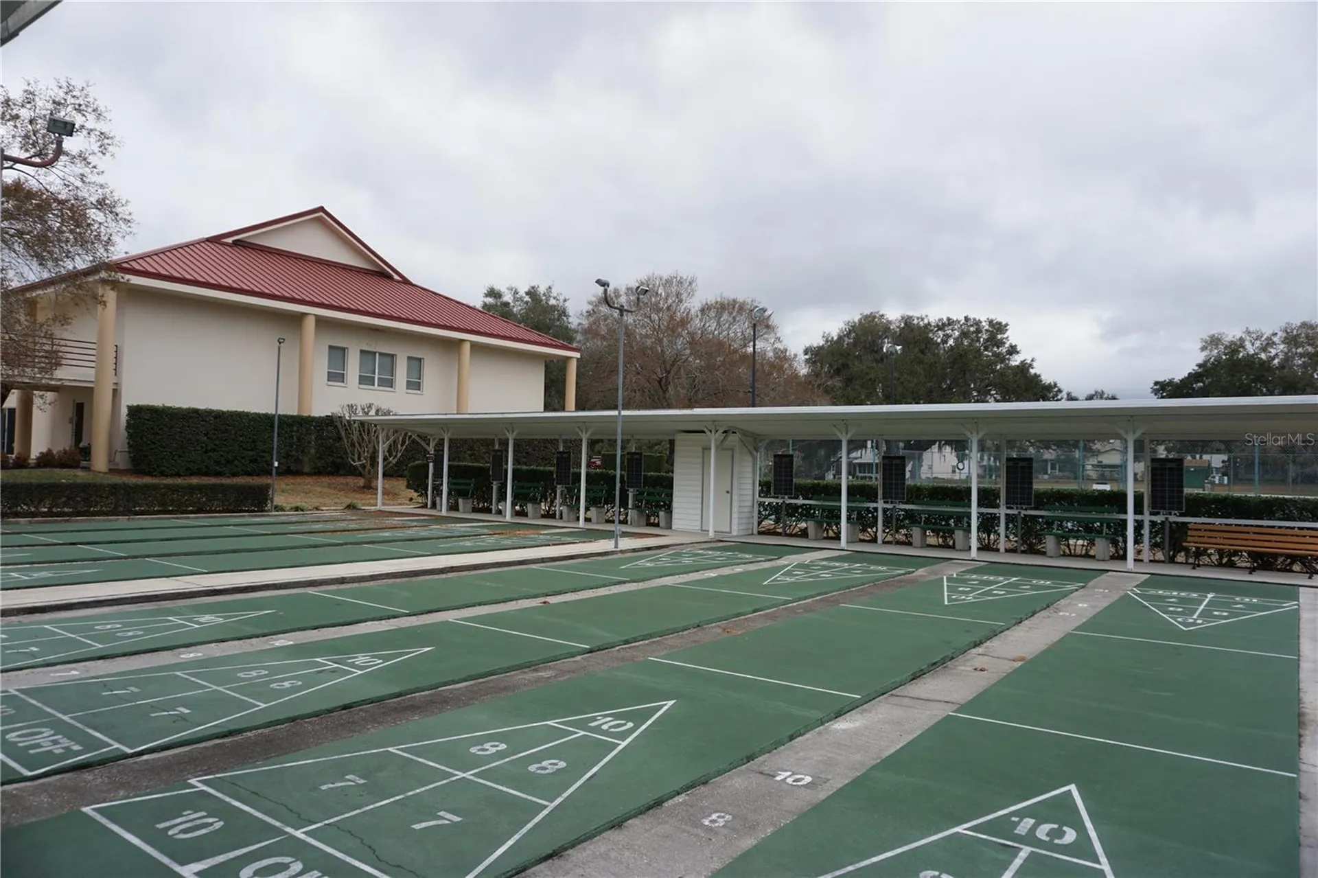26927 Forest Hills Street Leesburg FL 34748