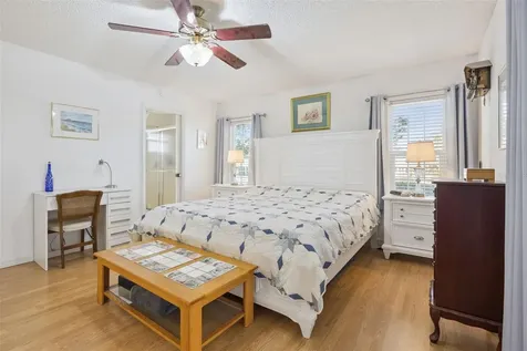 26927 Forest Hills Street Leesburg FL 34748