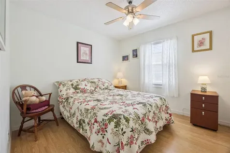 26927 Forest Hills Street Leesburg FL 34748