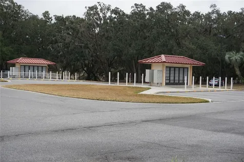 26927 Forest Hills Street Leesburg FL 34748