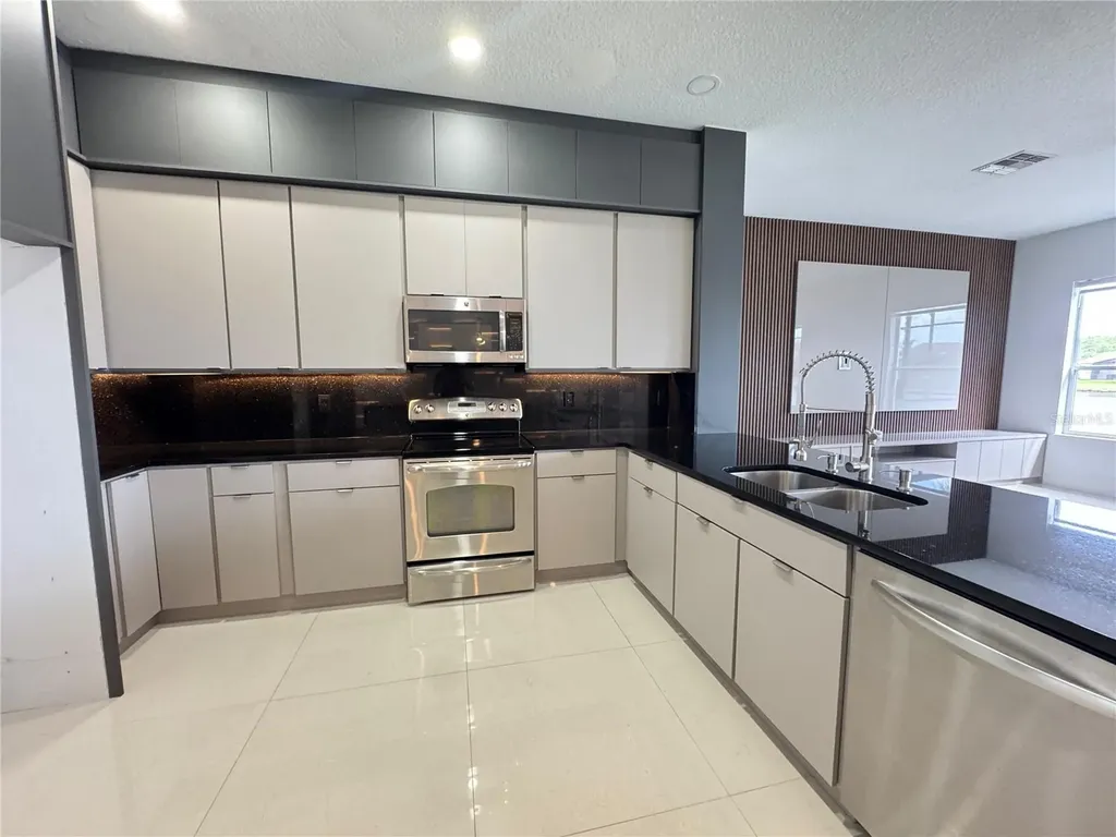 2591 Swoop Circle Kissimmee FL 34741